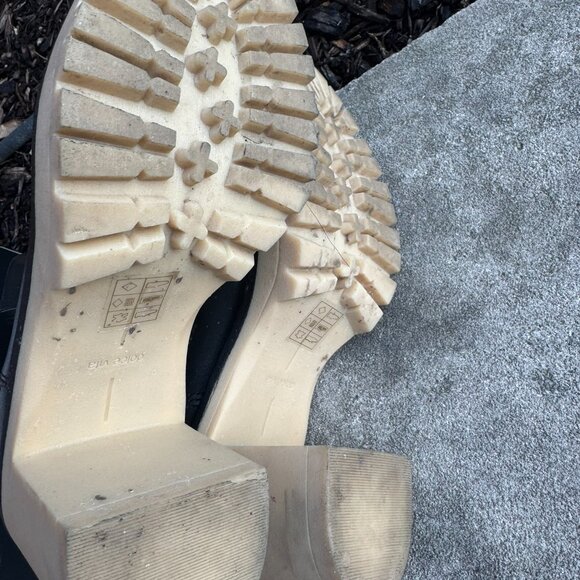 Dolce Vita Caster H20 Waterproof Leather Boots Chunky Heel Booties Size 8 - Picture 6 of 8